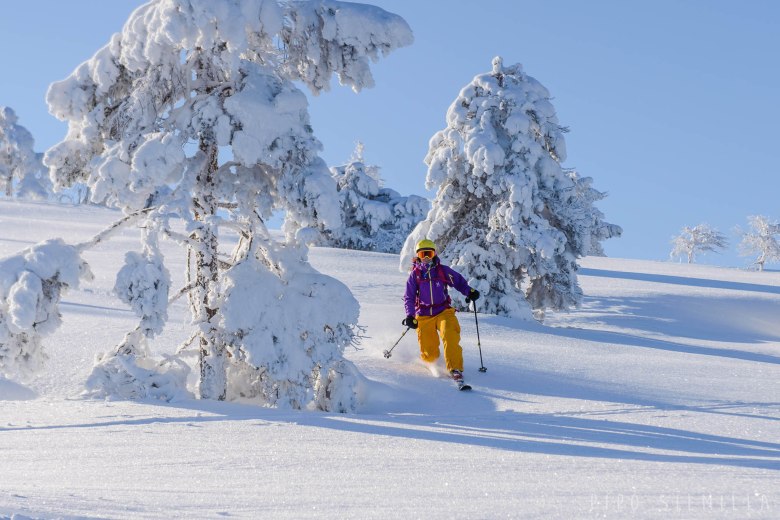 telemark-laskua pyhatunturilla